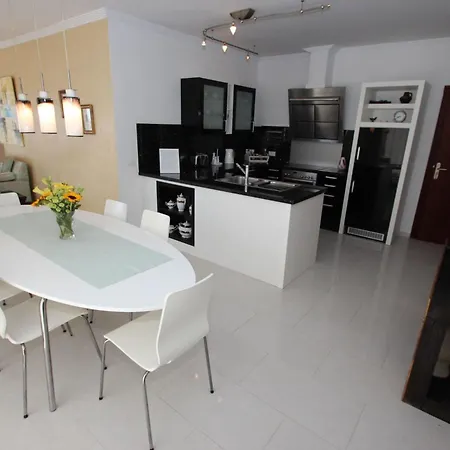 Semesterbostad Schoene Sanjuan Mit Pool Und Meerblick By Interhome *