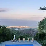 Schoene Sanjuan Mit Pool Und Meerblick By Interhome *