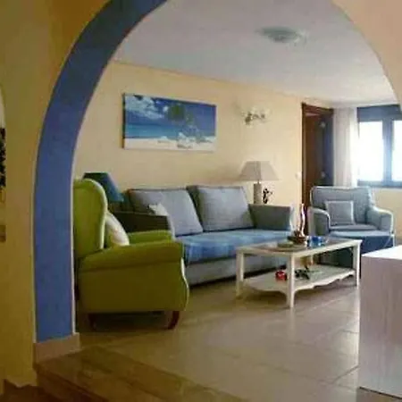 Schoene Sanjuan Mit Pool Und Meerblick By Interhome * Guía de Isora