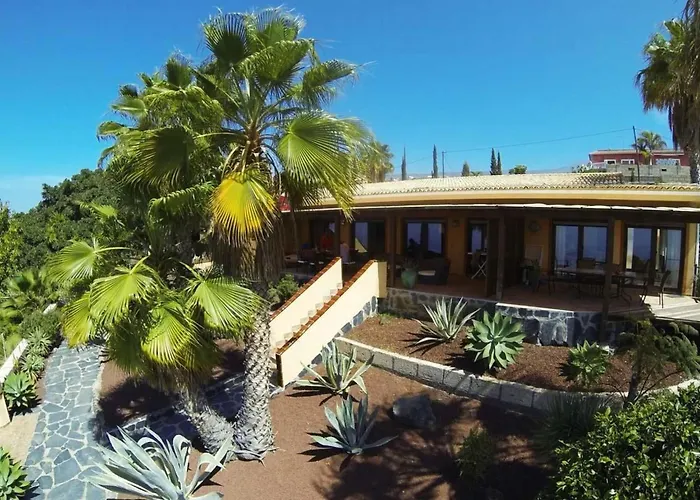 Schoene Sanjuan Mit Pool Und Meerblick By Interhome