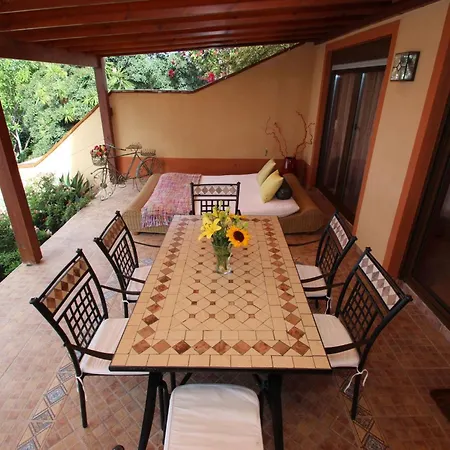 Schoene Sanjuan Mit Pool Und Meerblick By Interhome