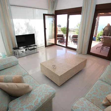 Schoene Sanjuan Mit Pool Und Meerblick By Interhome *