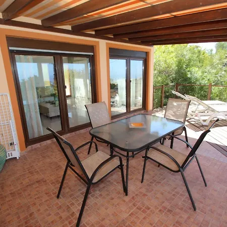 Schoene Sanjuan Mit Pool Und Meerblick By Interhome 別荘 ギア・デ・イソラ