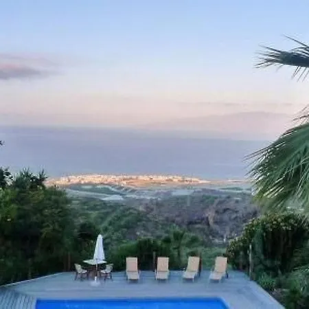 Schoene Sanjuan Mit Pool Und Meerblick By Interhome *